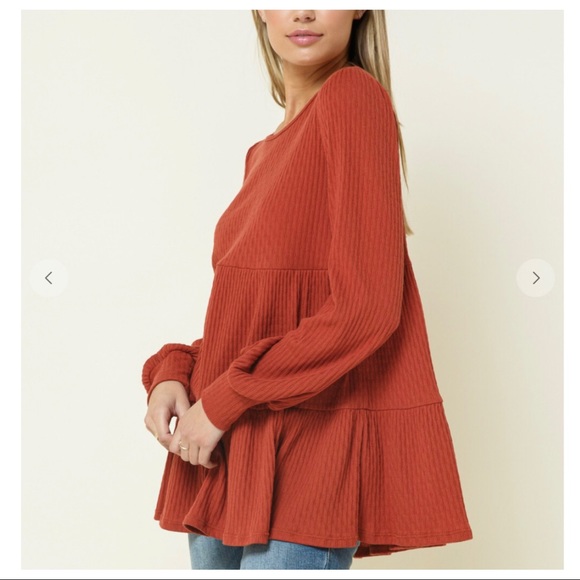 Chic And Fabulous Solid Long Sleeves Tiered Tunic Top - Picture 3 of 6